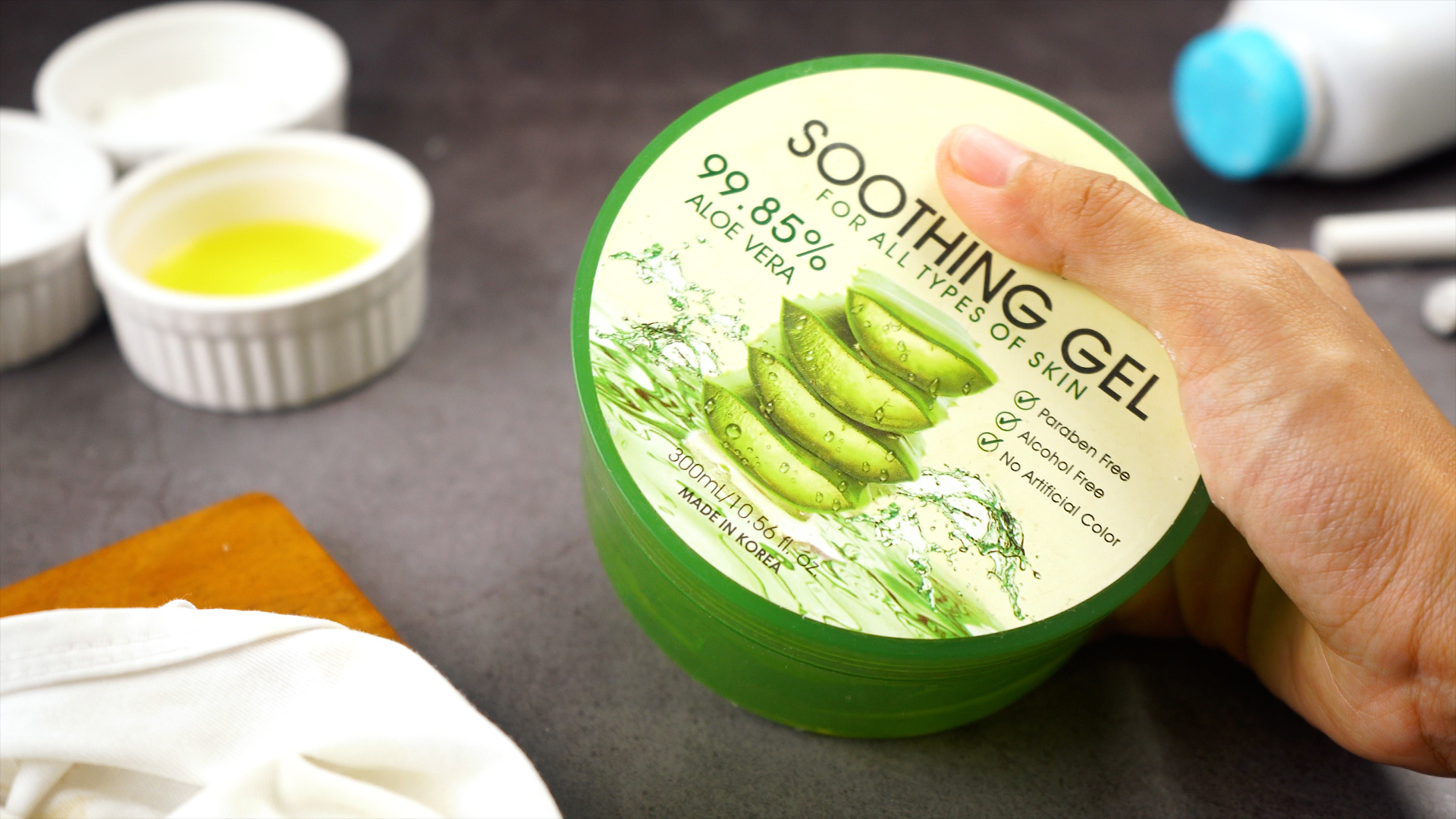 How to Remove Grease from Clothes: 14 Easy Solutions