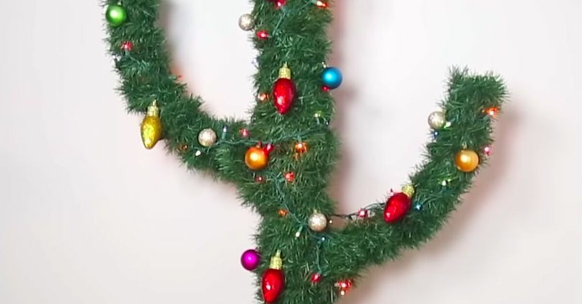 How to Make a Cactus Christmas Tree You Will Love