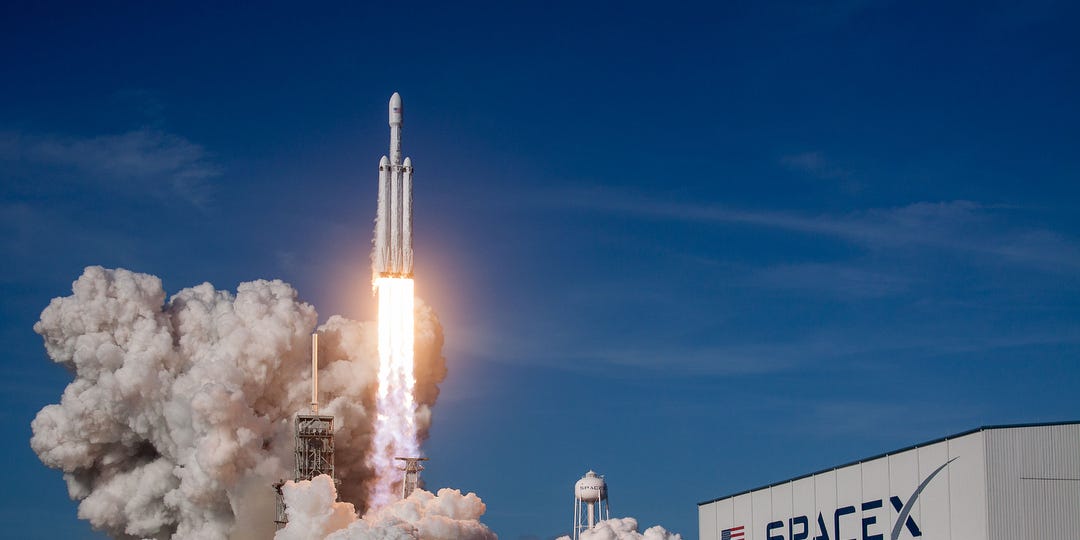 Falcon Heavy Launches to Become the Most Powerful Rocket in the World