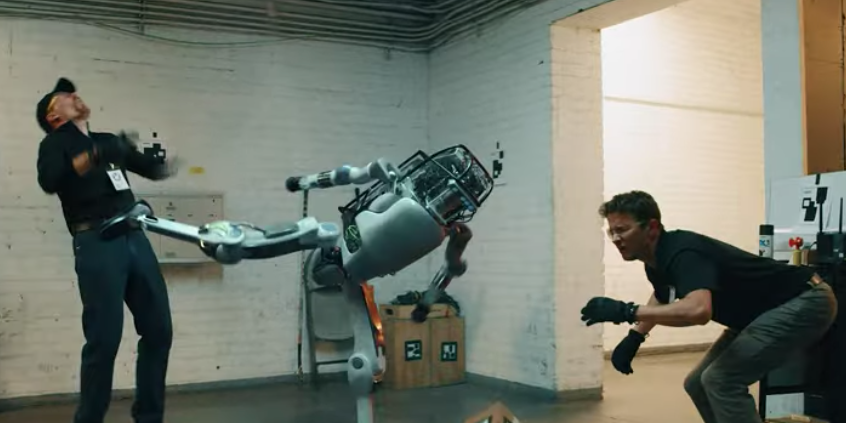 This Video of a Robot Beating Up Humans Is Extremely Satisfying